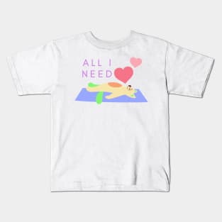 All I need is love yoga and a cat to spend my day Kids T-Shirt